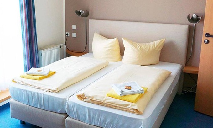 Dahme/Mark Apartment | Zweibettzimmer, 20qm, mit Badezimmer, mit Oder Ohne Frühstück