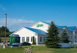 Holiday Inn Express Hotel & Suites Cadillac, an Ihg Hotel