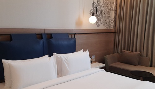 Premium Room, 1 King Bed, Mountain View (Premium King Mountain View)