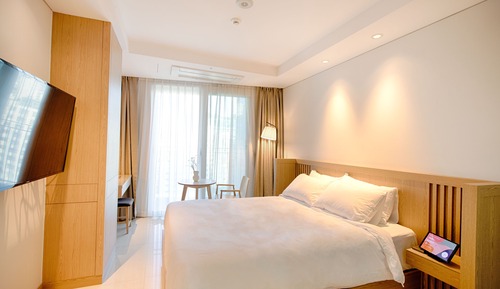 Standard Queen Terrace