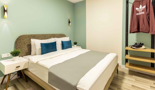 Exclusive Condo, 3 Bedrooms, Kitchen, City View