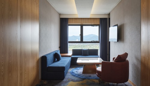 Royal Suite, River View