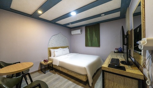 Room (Standard Room)