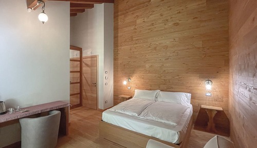 Standard Double Room, 1 Queen Bed with Sofa bed, Balcony, Mountain View