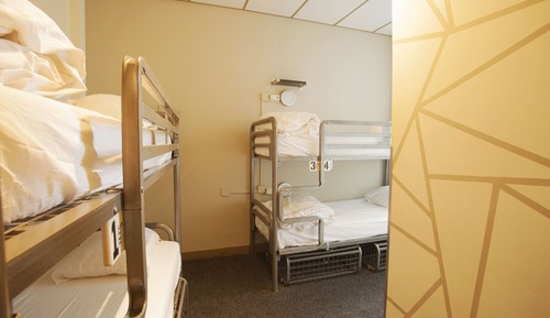 Shared Dormitory, Shared Bathroom (4 Person)