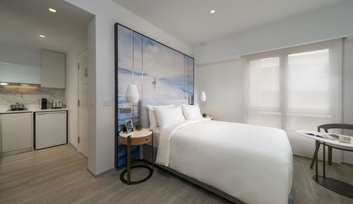 Studio Suite (with Kitchenette)