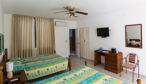 Standard Room, 2 Queen Beds, Non Smoking, Garden View