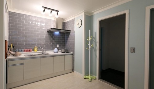 Room (Blk B 201 (medium size ondol))