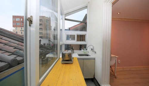 Room (Blk A 302 (medium size ondol))