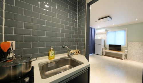 Room (Blk B 301 + 302 (Ondol Two Room))