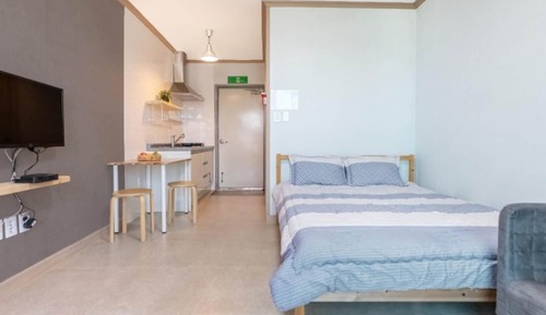 Room (Room 203 (Private BBQ))