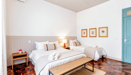 Casa Eugênia - Suíte Júnior Triplo