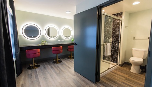 Suite, 2 Queen Beds (Luxe)