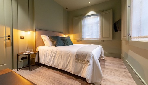 Classic Double Room, Garden View