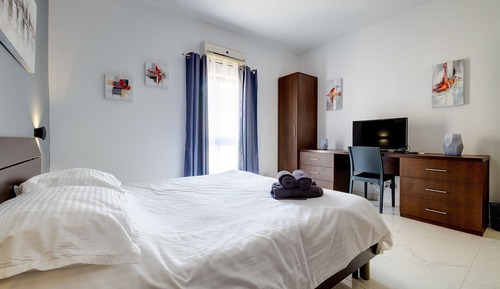 Apartment (1 Bedroom)