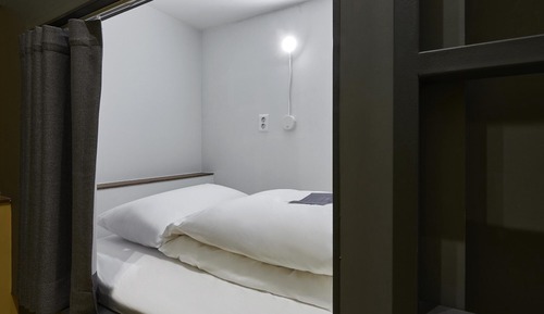 Room (Dormitory B - Mixed sharing of men an)