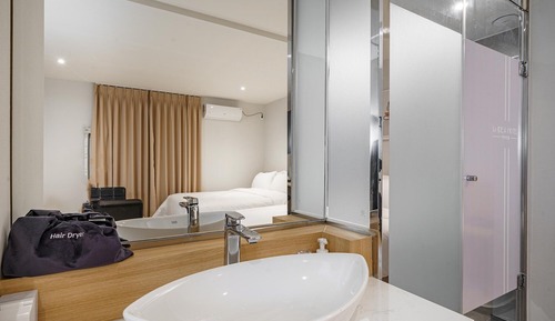 Room (Open Special - Deluxe Twin (Free Netf)