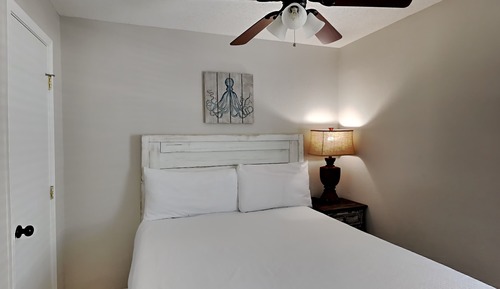 Condo, Multiple Beds, Kitchen