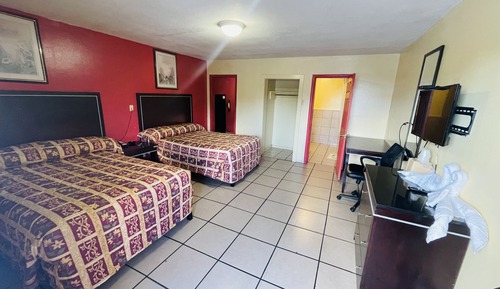 Classic Room, 2 Double Beds, Smoking, Kitchen