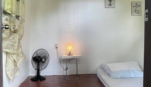 Classic Studio, 2 Twin Beds, Balcony, Mountain View