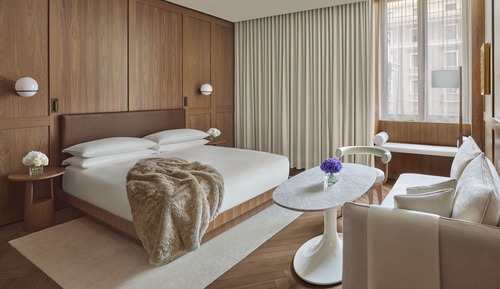 Deluxe Room, 1 King Bed, Non Smoking