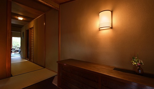 King-size Bed Double Room with Outside Onsen (No smoking)