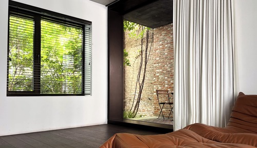 Studio, 1 King Bed (R1)