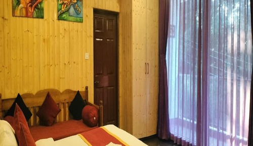 Deluxe Room with Mountain & Forest View