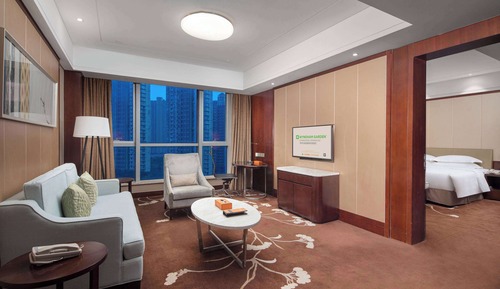 Deluxe Suite, 1 King Bed, Non Smoking