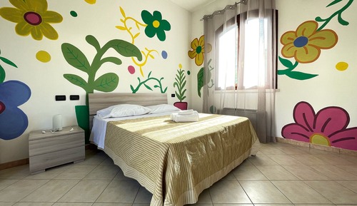 Signature Double Room, 1 Queen Bed, Patio (Mono 2 Adults)