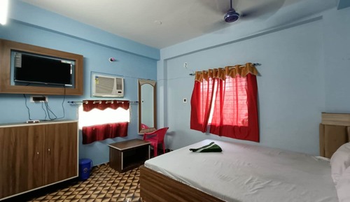Deluxe Double Room, Multiple Beds, City View