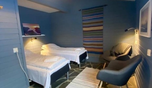 Basic Twin Room, Shared Bathroom