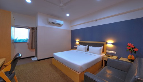 Deluxe Double or Twin Room