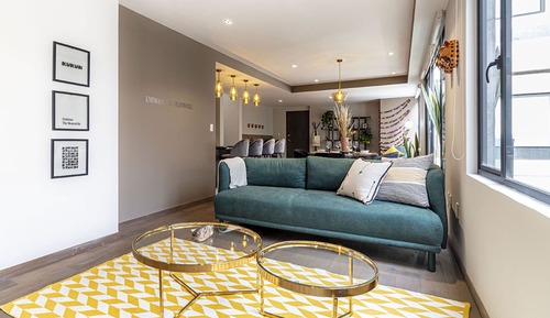 Deluxe Apartment