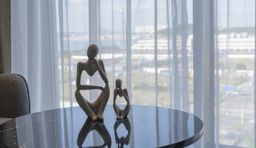 Standard Double Room (Randomly assigned)