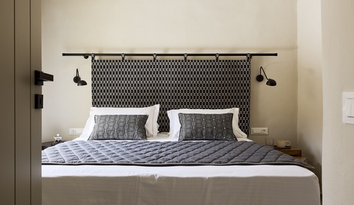 Superior Cave Suite with Hot Tub