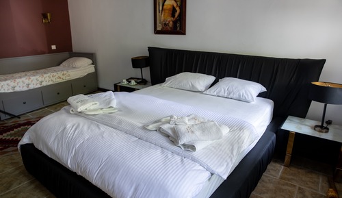 Basic Triple Room, 1 Bedroom