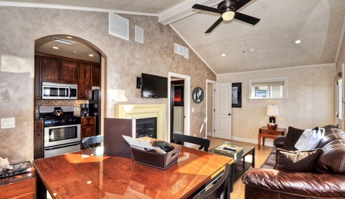 Deluxe Villa, 1 Queen Bed with Sofa bed, Partial Ocean View