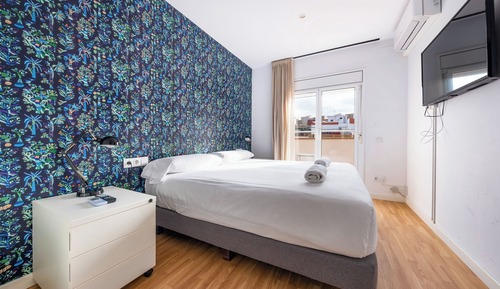 Deluxe Penthouse, 2 Bedrooms, Terrace, City View