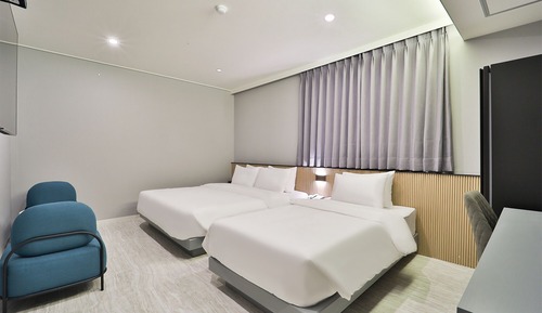 Premium Twin Room