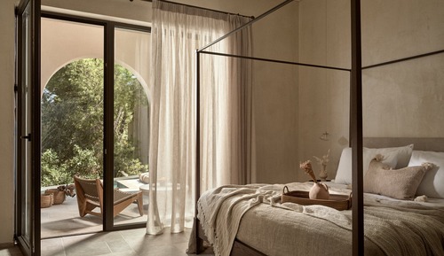 Junior Suite with Private Pool and Garden View