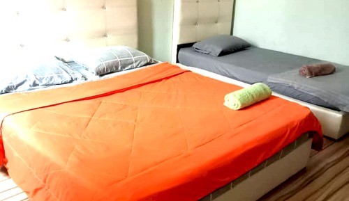 Family Room, Shared Bathroom