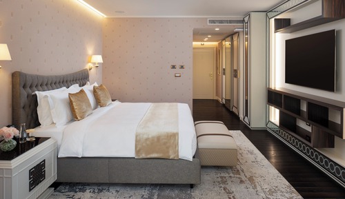 Deluxe Room, 1 King Bed