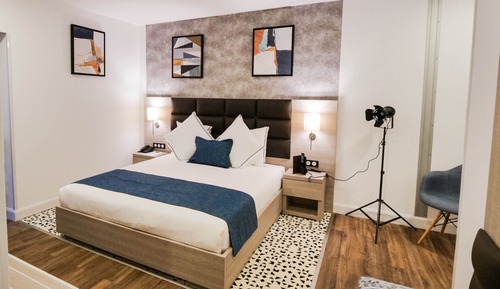 Premium Room, 1 Queen Bed, Non Smoking, City View