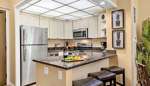 Suite, 1 King Bed, Garden View (1 Bath)