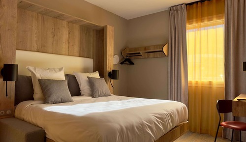 Standard Room, 1 Queen Bed, Non Smoking