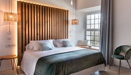 Adapted Double Room 208: Fábrica de los Sueños