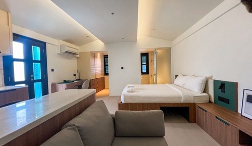 Premium Suite