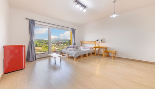 Basic Room, 1 Bedroom (Guestroom 2(Dogs not allowed))