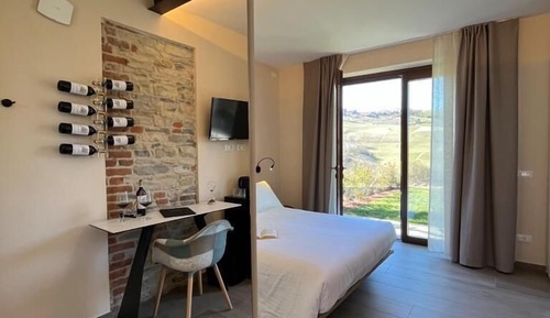 Panoramic Double Room, 1 Double Bed, Pool Access, Vineyard View